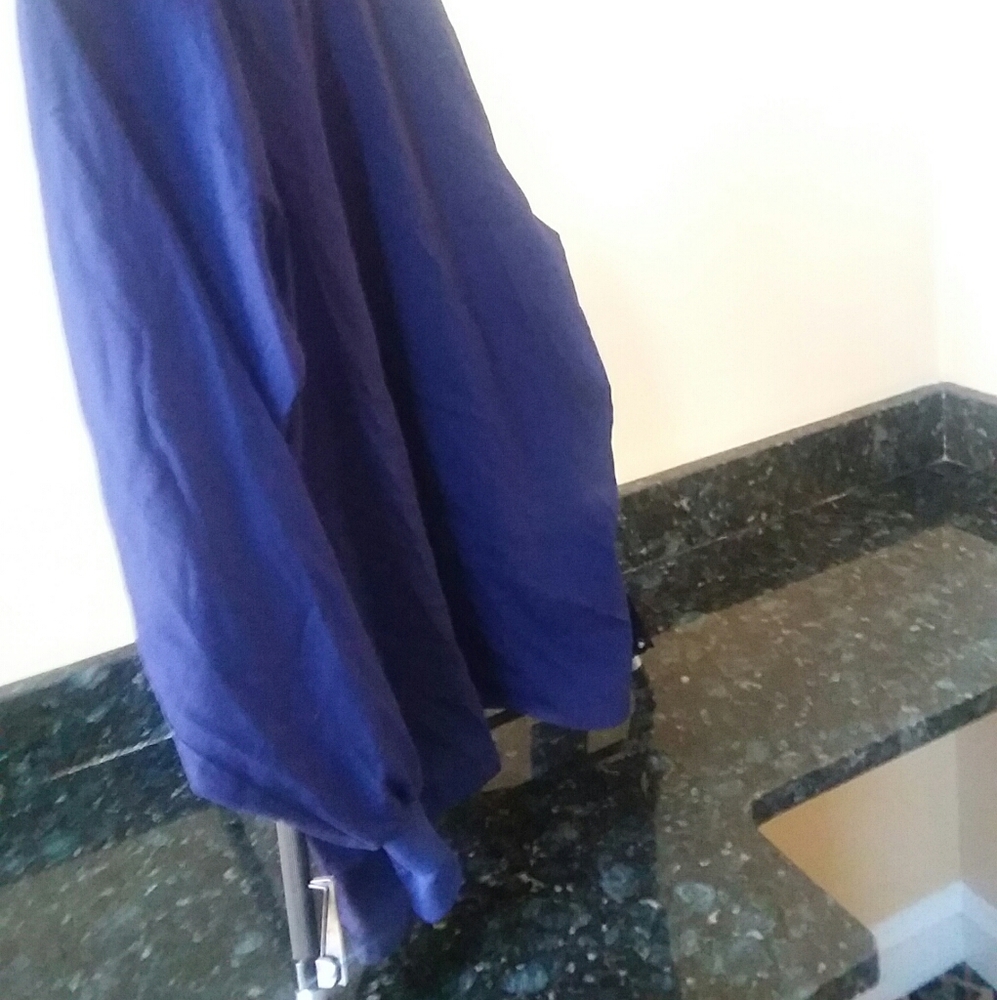 Scrub Top - Picture 7 of 9